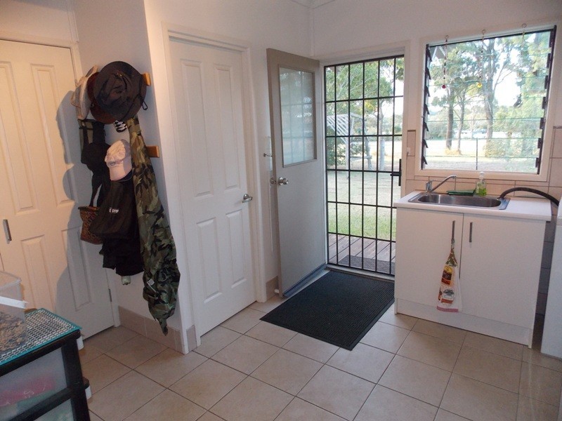 71 Chester Street, Nanango QLD 4615