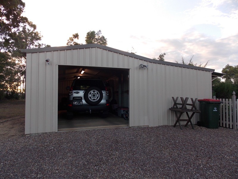 71 Chester Street, Nanango QLD 4615