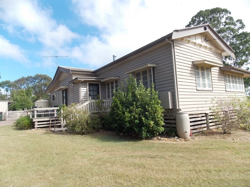 71 Chester Street, Nanango QLD 4615