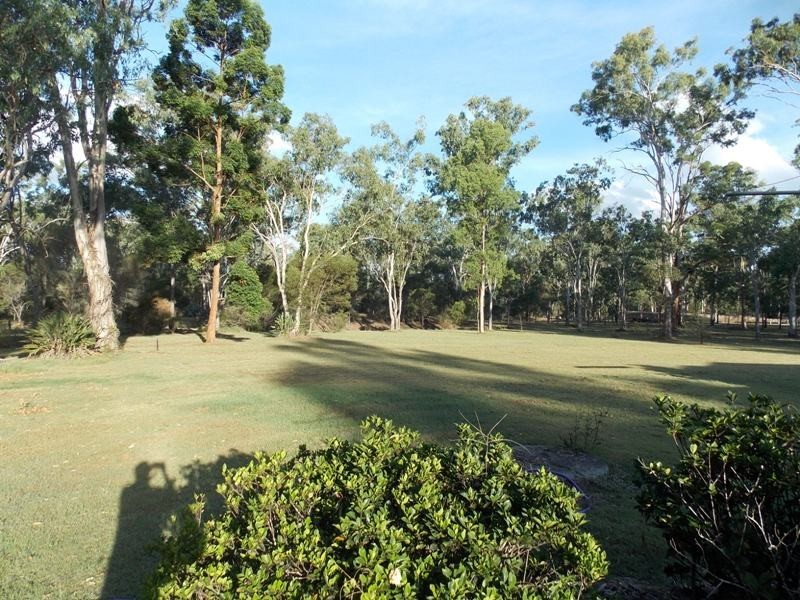 67 Bushnell Road, Nanango QLD 4615