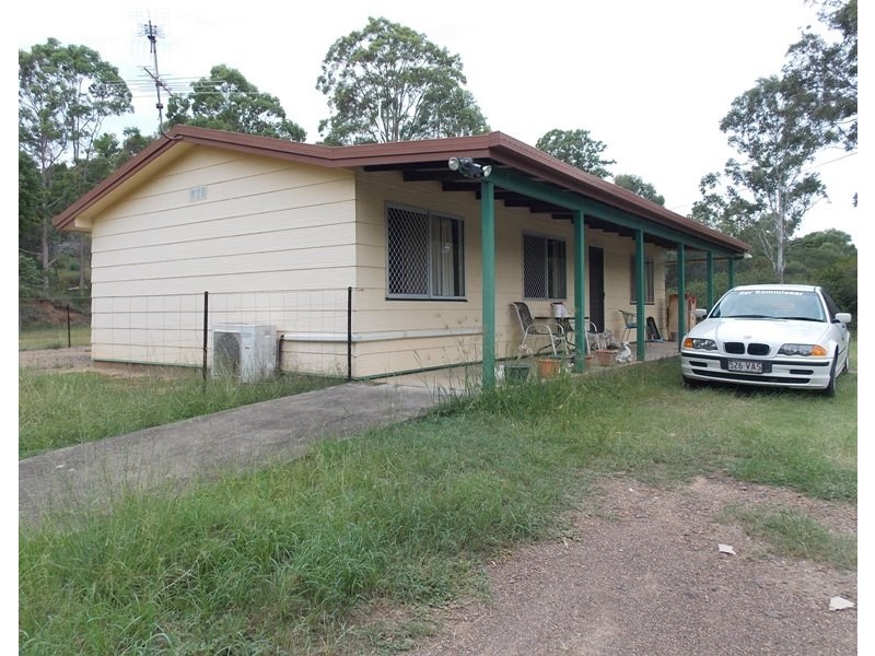 121 Old Rifle Range Rd, Nanango QLD 4615