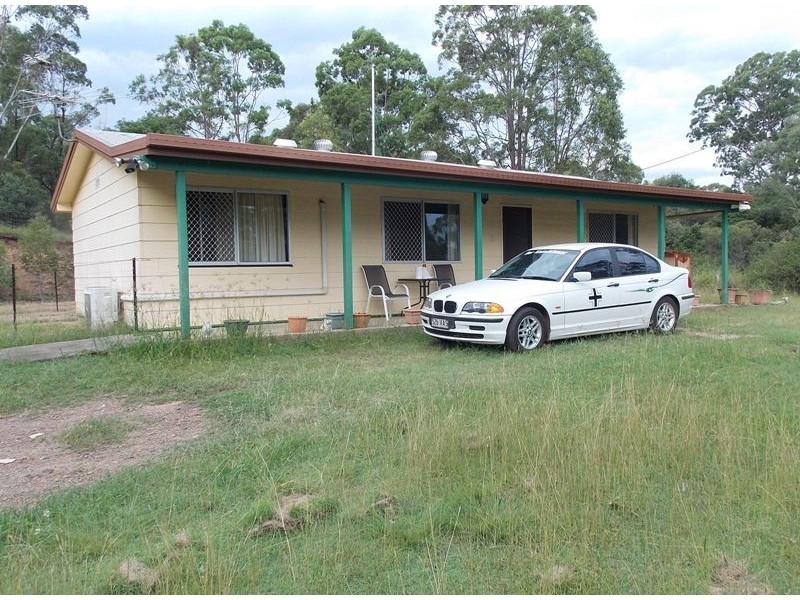 121 Old Rifle Range Rd, Nanango QLD 4615