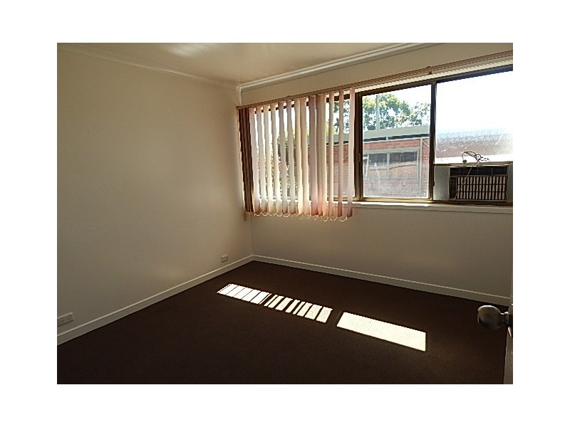 12 Bunker Ave, Nanango QLD 4615