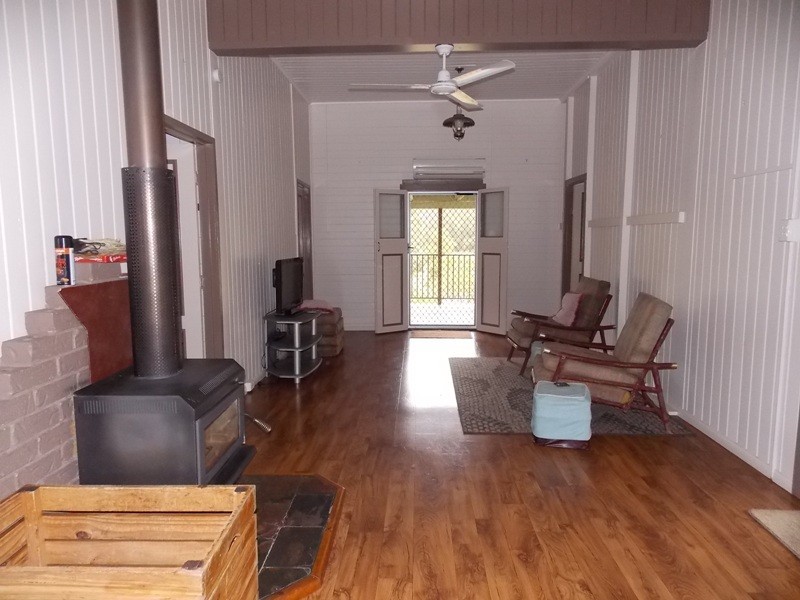 91 Fitzroy Street, Nanango QLD 4615