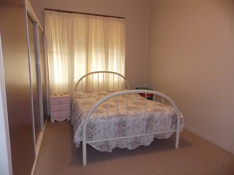 91 Fitzroy Street, Nanango QLD 4615