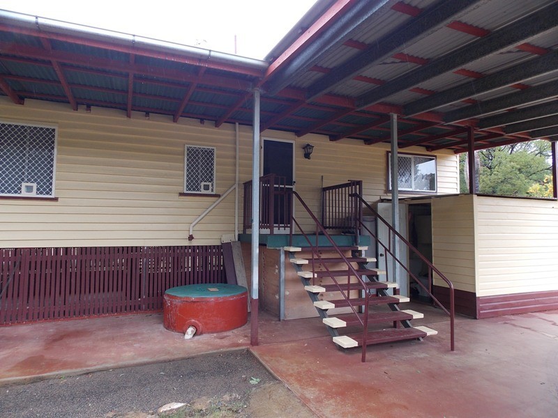 91 Fitzroy Street, Nanango QLD 4615