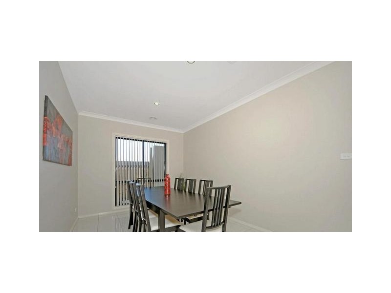 25 Charlotte Barton Street, Franklin ACT 2913