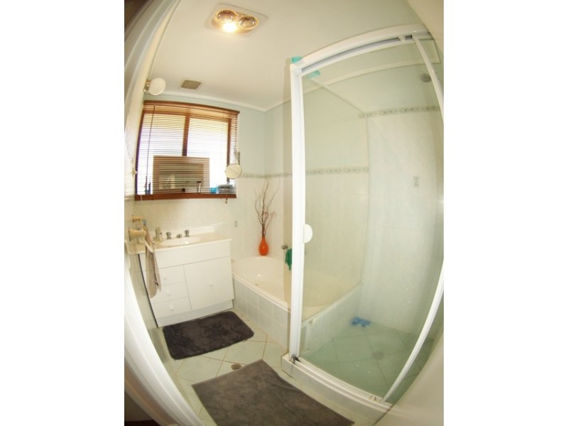 13 Edmunds Place, Spence ACT 2615