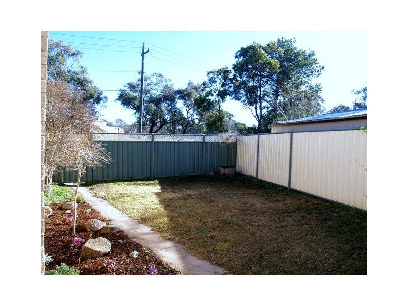 13 Edmunds Place, Spence ACT 2615