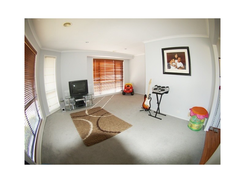 6 Bondfield Street, Gungahlin ACT 2912