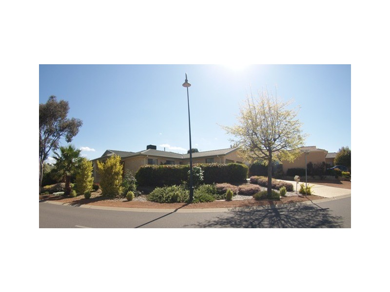 83 Paul Coe Crescent, Ngunnawal ACT 2913