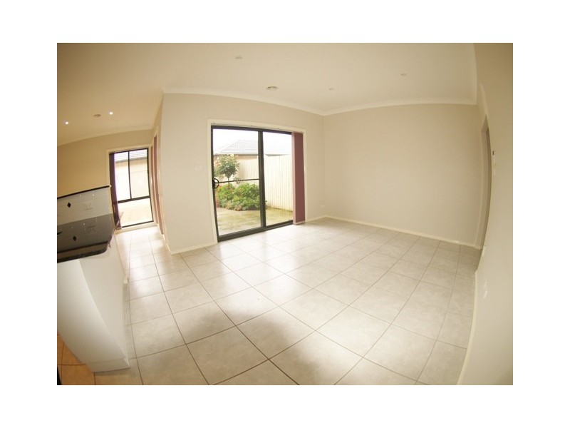 10 Wombeyan Street, Harrison ACT 2914