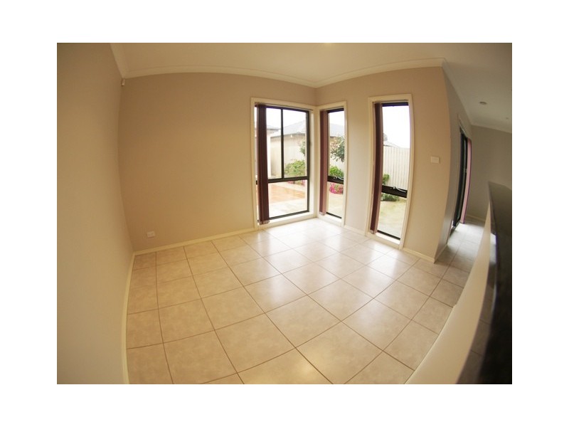 10 Wombeyan Street, Harrison ACT 2914