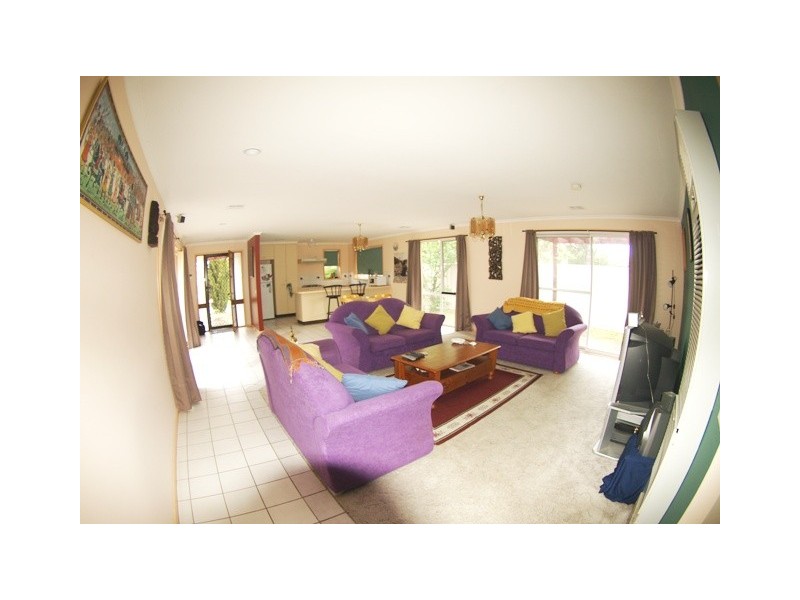 1 Zamia Place, Palmerston ACT 2913