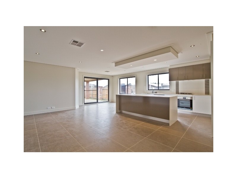 21 Henry Kendal Street, Franklin ACT 2913