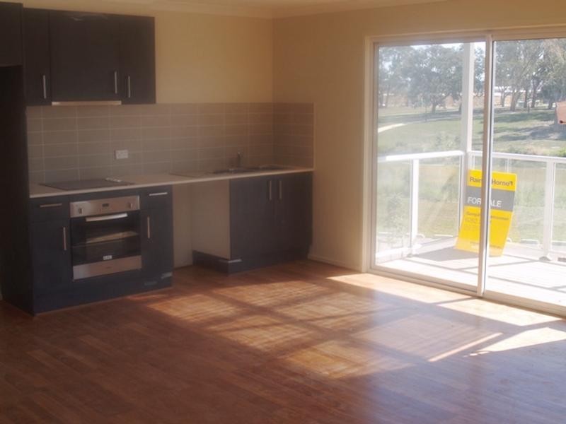 2/18 Alice Berry Street, Forde ACT 2914