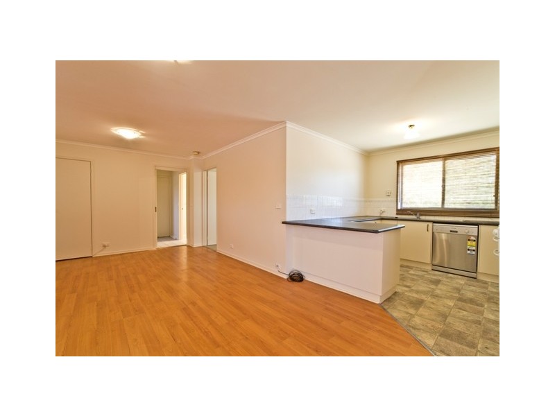 19 Thornhill Crescent, Dunlop ACT 2615