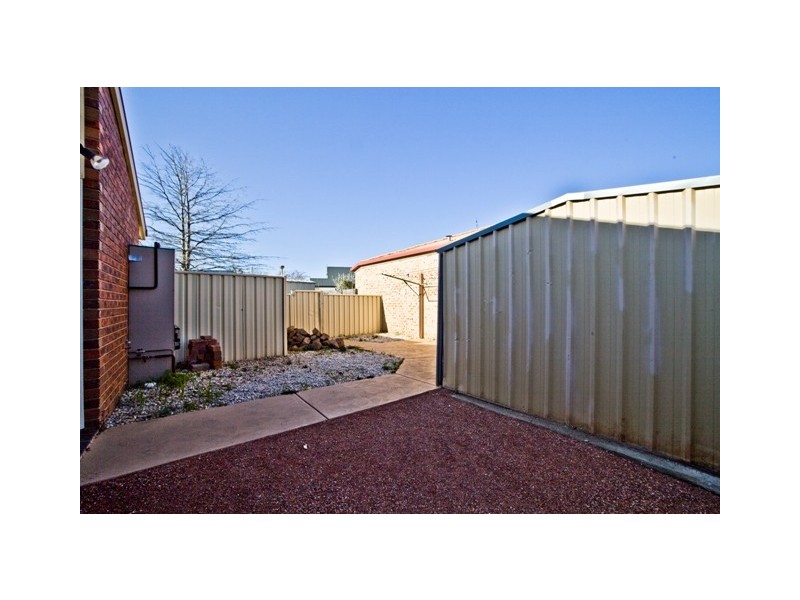 19 Thornhill Crescent, Dunlop ACT 2615