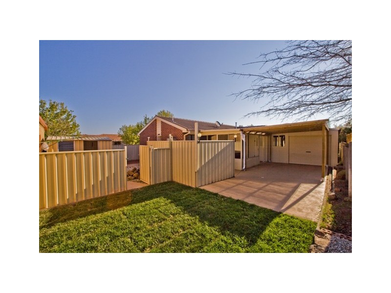 19 Thornhill Crescent, Dunlop ACT 2615