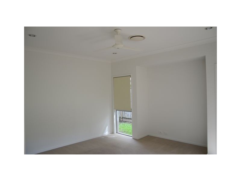 57 Torrens Cres, Wakerley QLD 4154