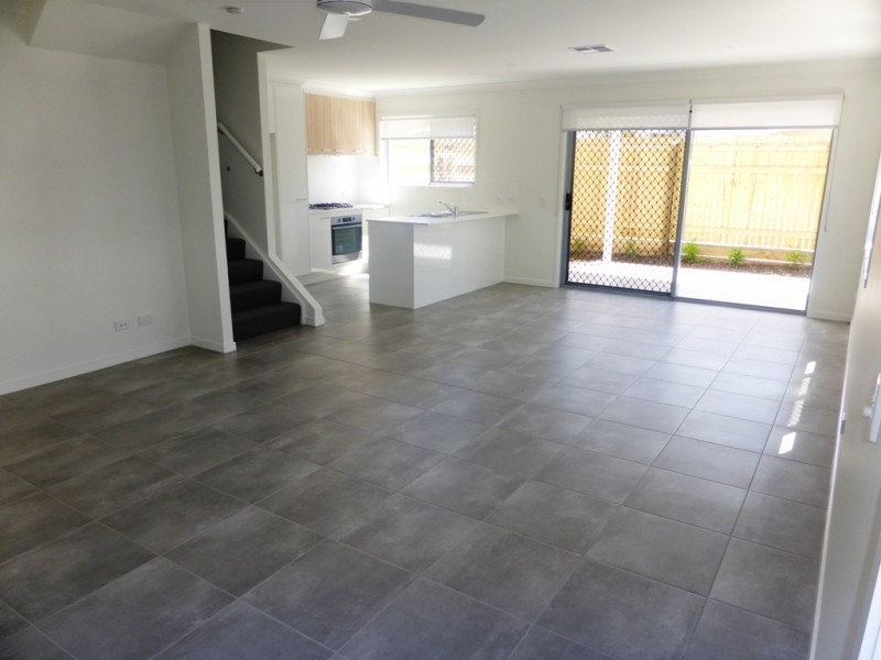 20 Eminence Lane, Bridgeman Downs QLD 4035