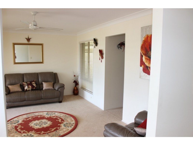 69 Fairway drive, Kensington Grove QLD 4341