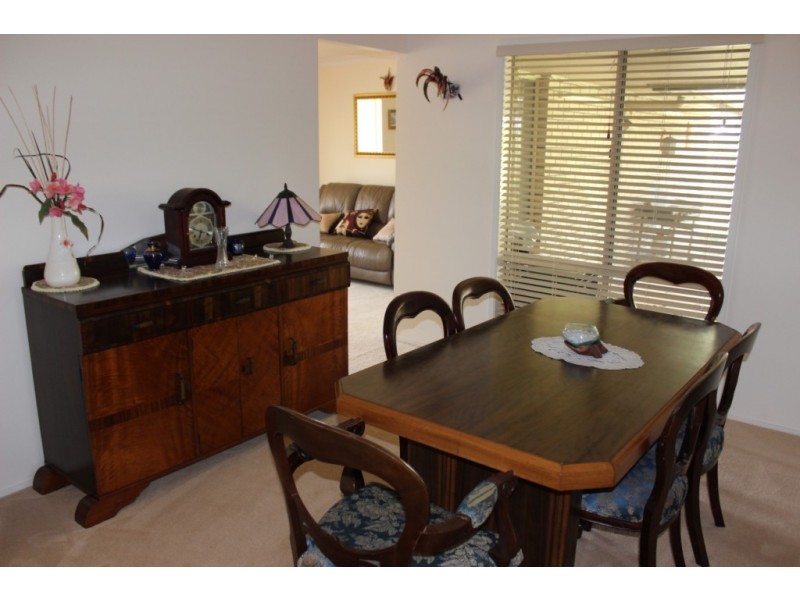 69 Fairway drive, Kensington Grove QLD 4341