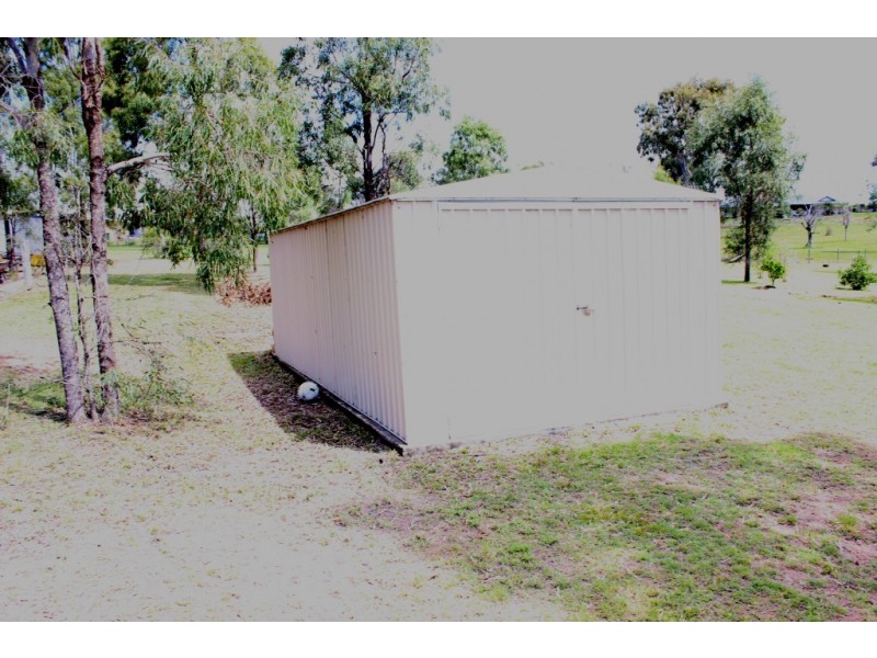 69 Fairway drive, Kensington Grove QLD 4341