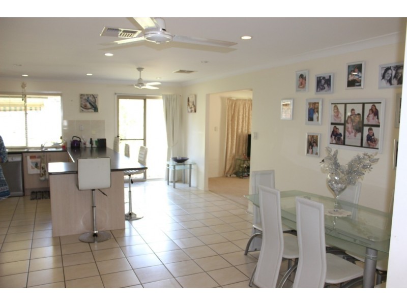 69 Fairway drive, Kensington Grove QLD 4341