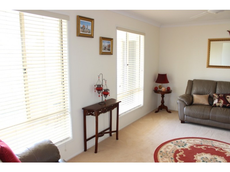 69 Fairway drive, Kensington Grove QLD 4341