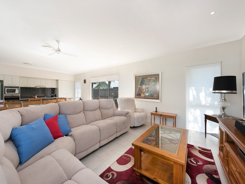 45 Watervale Parade, Wakerley QLD 4154