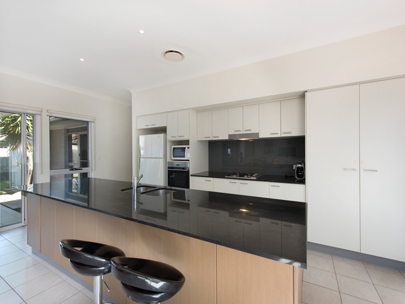 45 Watervale Parade, Wakerley QLD 4154