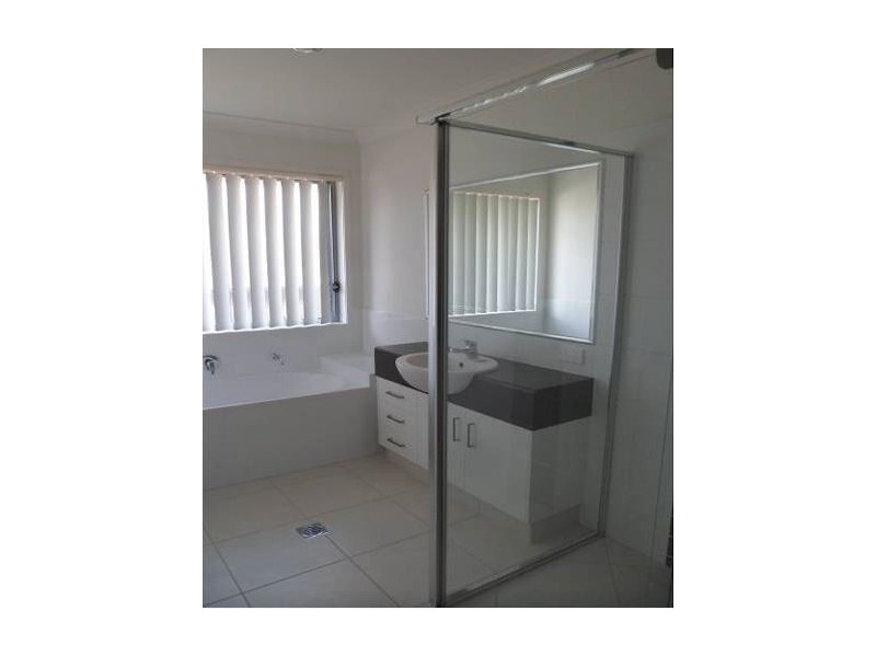 15 Alessandra Circuit, Coomera QLD 4209