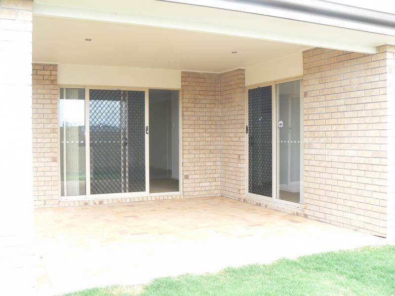 39 Baker Street, Bray Park QLD 4500