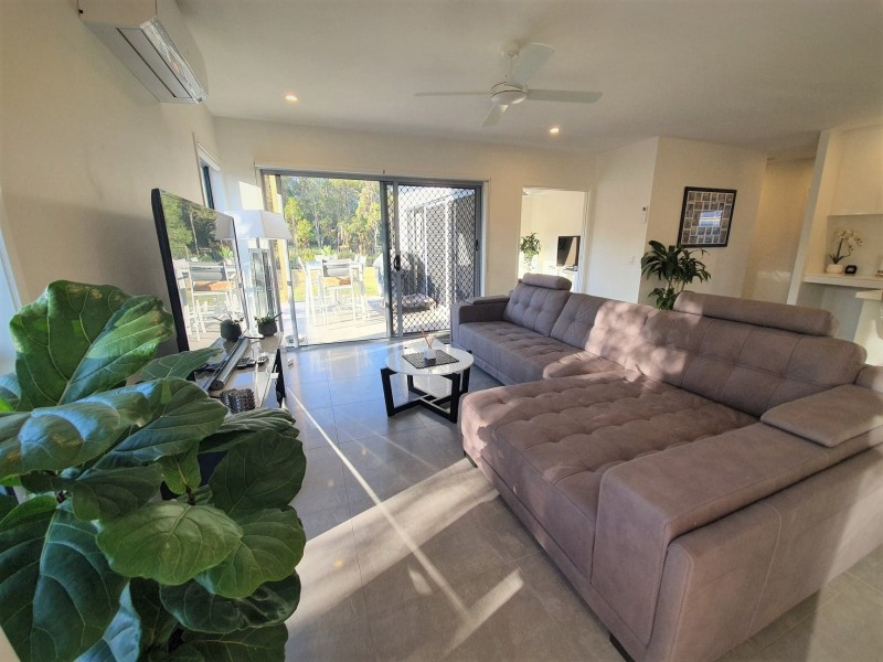 27 Southwood Crescent, Capalaba QLD 4157
