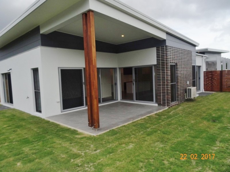 27 Southwood Crescent, Capalaba QLD 4157