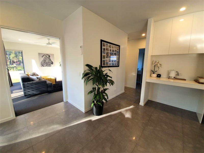 27 Southwood Crescent, Capalaba QLD 4157