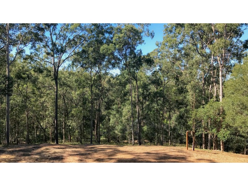 401 Brookfield Road, Kenmore Hills QLD 4069