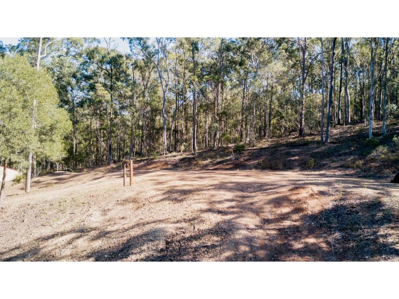 401 Brookfield Road, Kenmore Hills QLD 4069