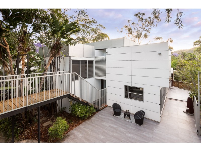 76 Hillsdon Road, Taringa QLD 4068