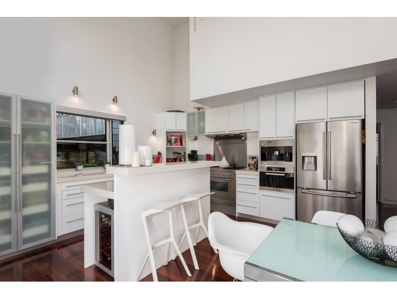 76 Hillsdon Road, Taringa QLD 4068