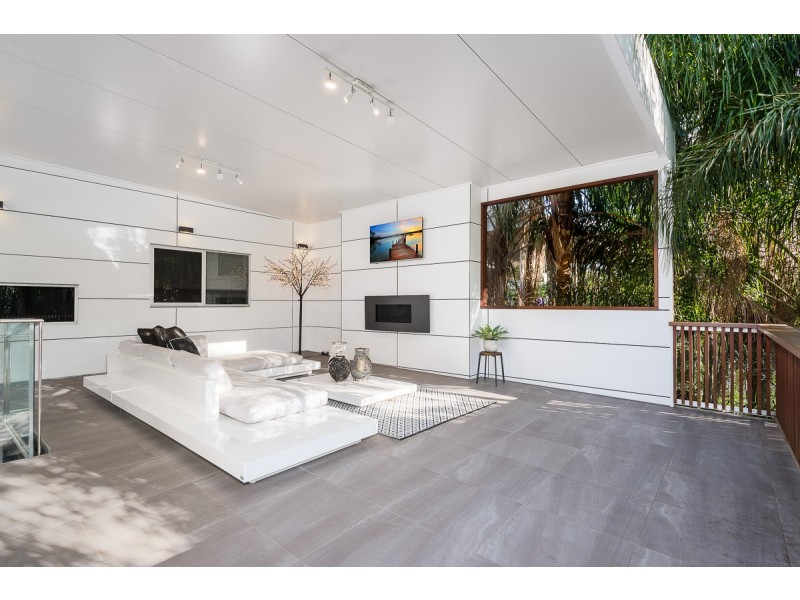 76 Hillsdon Road, Taringa QLD 4068