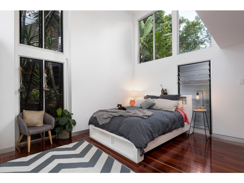 76 Hillsdon Road, Taringa QLD 4068