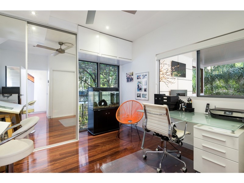 76 Hillsdon Road, Taringa QLD 4068