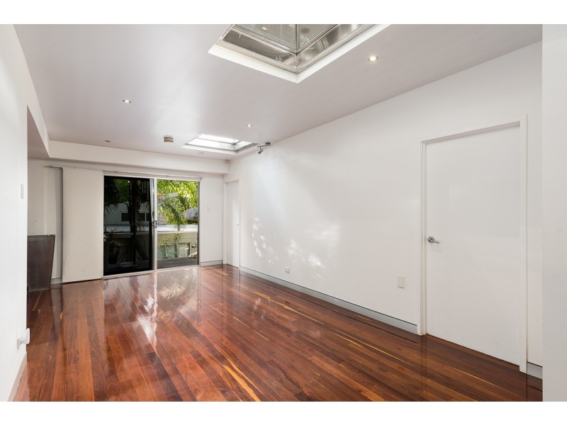76 Hillsdon Road, Taringa QLD 4068