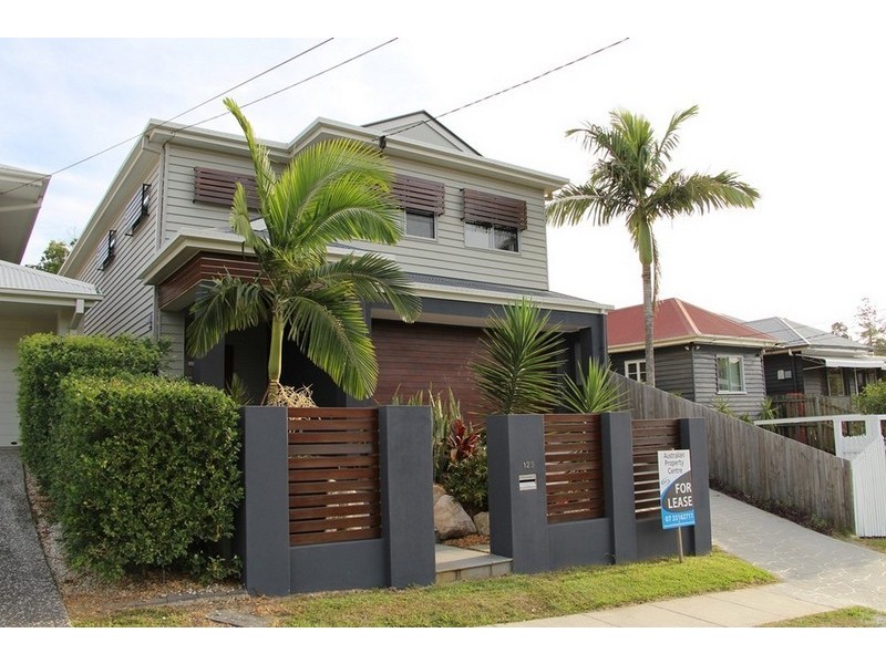 123 Macrossan Avenue, Norman Park QLD 4170
