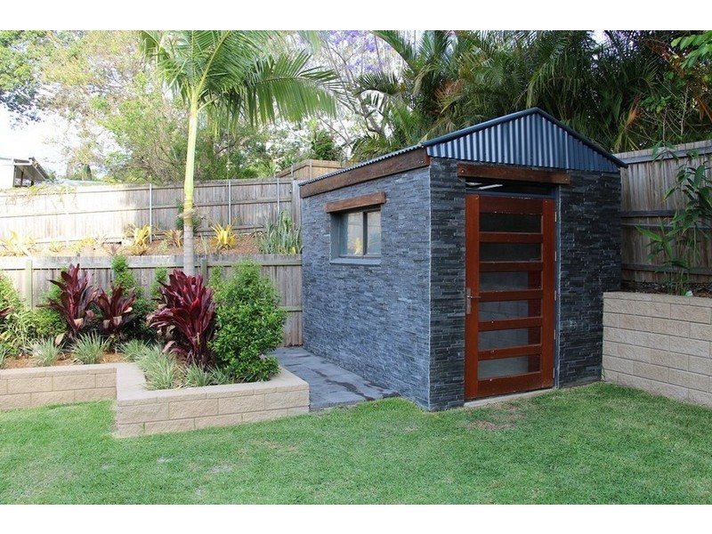 123 Macrossan Avenue, Norman Park QLD 4170