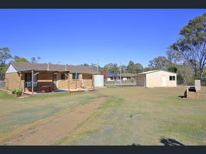 26 Park Estate Drive, Branyan QLD 4670