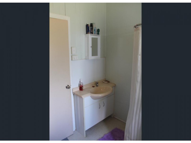 3 Fairy Street, Abercorn QLD 4627