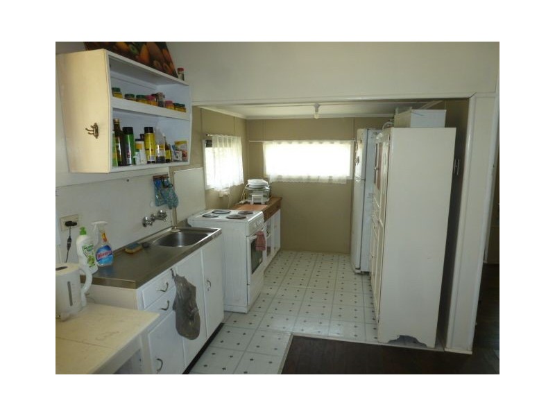 63 Moreton Street, Eidsvold QLD 4627